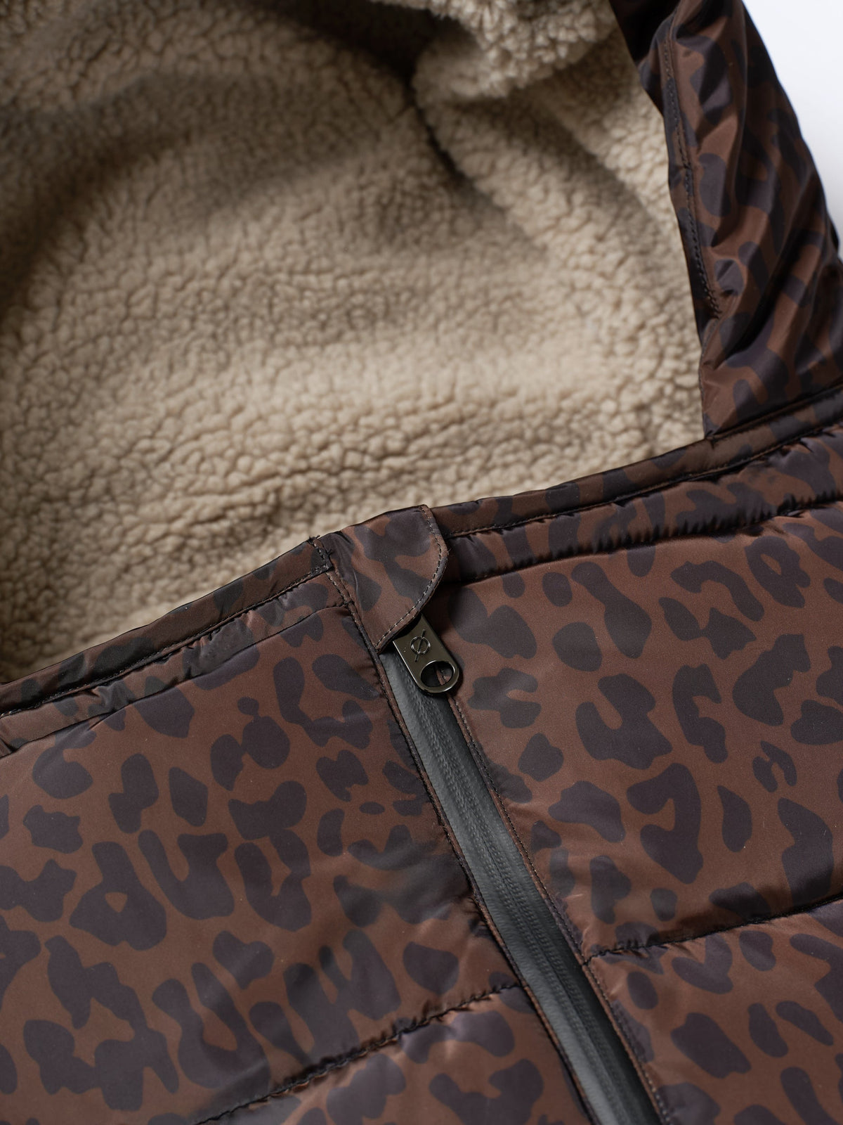 Finnson Alma Universal Quilted Footmuff - Chocolate Leopard