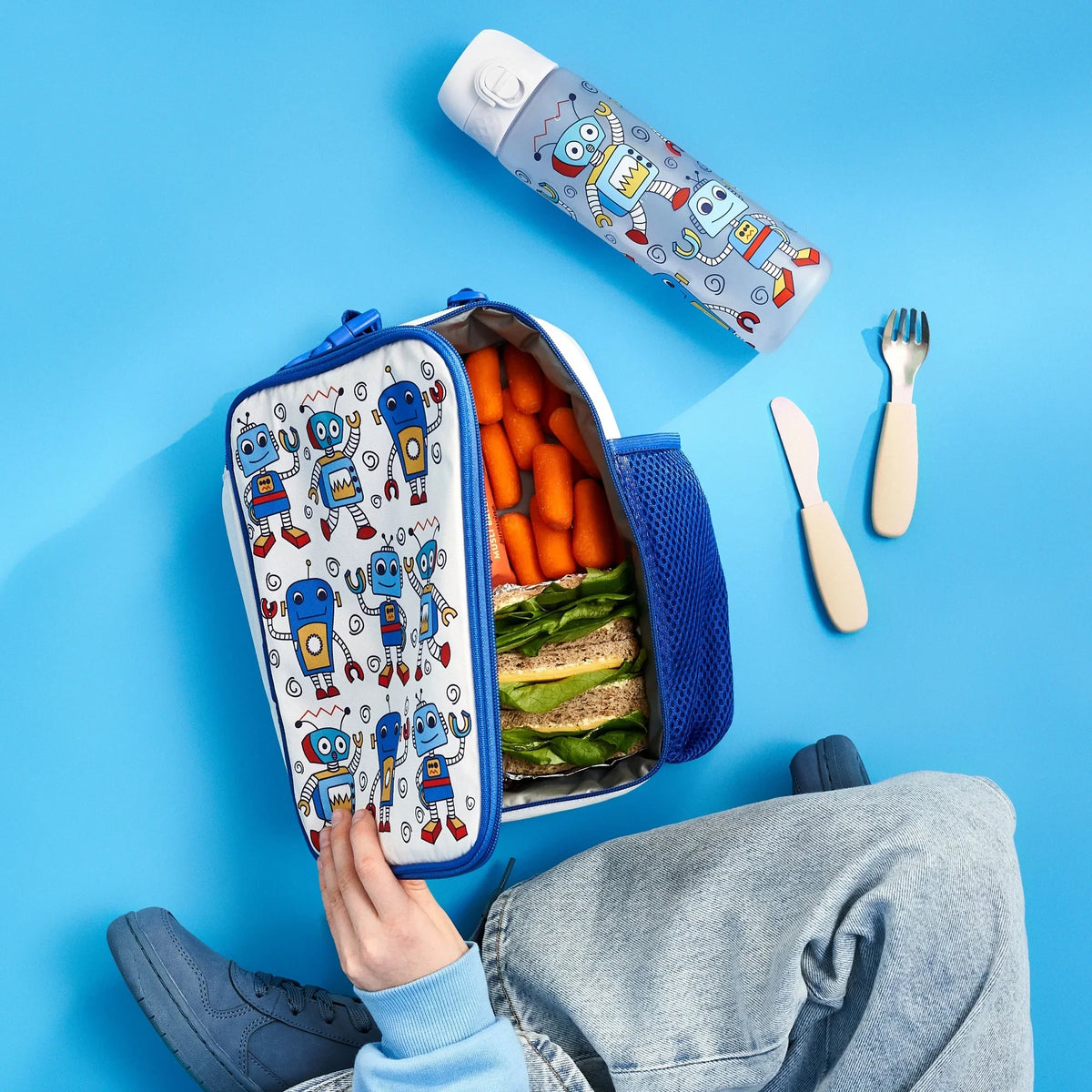 ION8 Robots lunch bag and bottle set in use at lunchtime