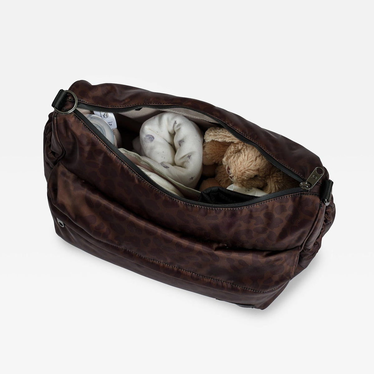 Finnson Clara Changing Bag with Changing Mat - Chocolate Leopard