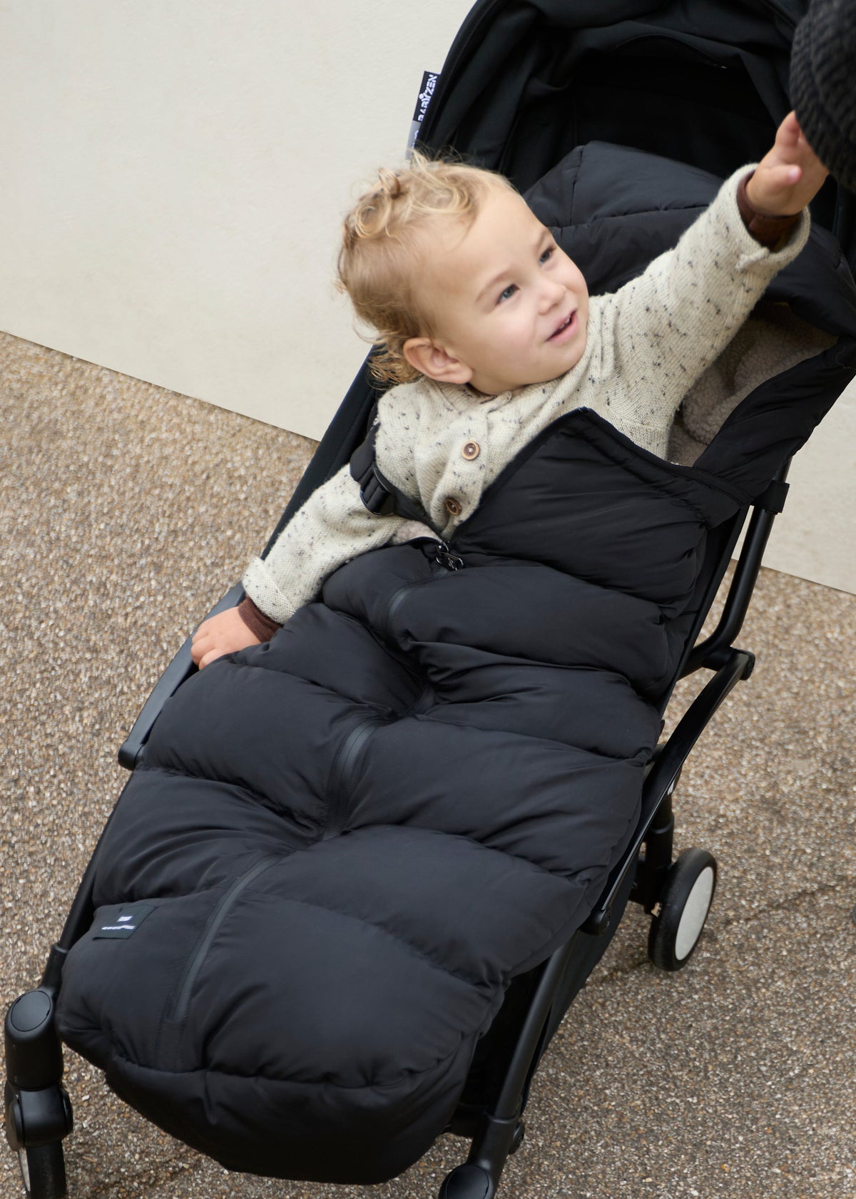 Finnson Alma Universal Quilted Footmuff - Black