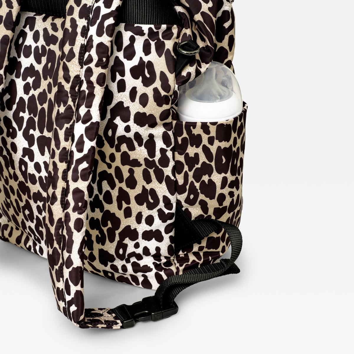 Finnson Elise Changing Backpack with Changing Mat - Leopard
