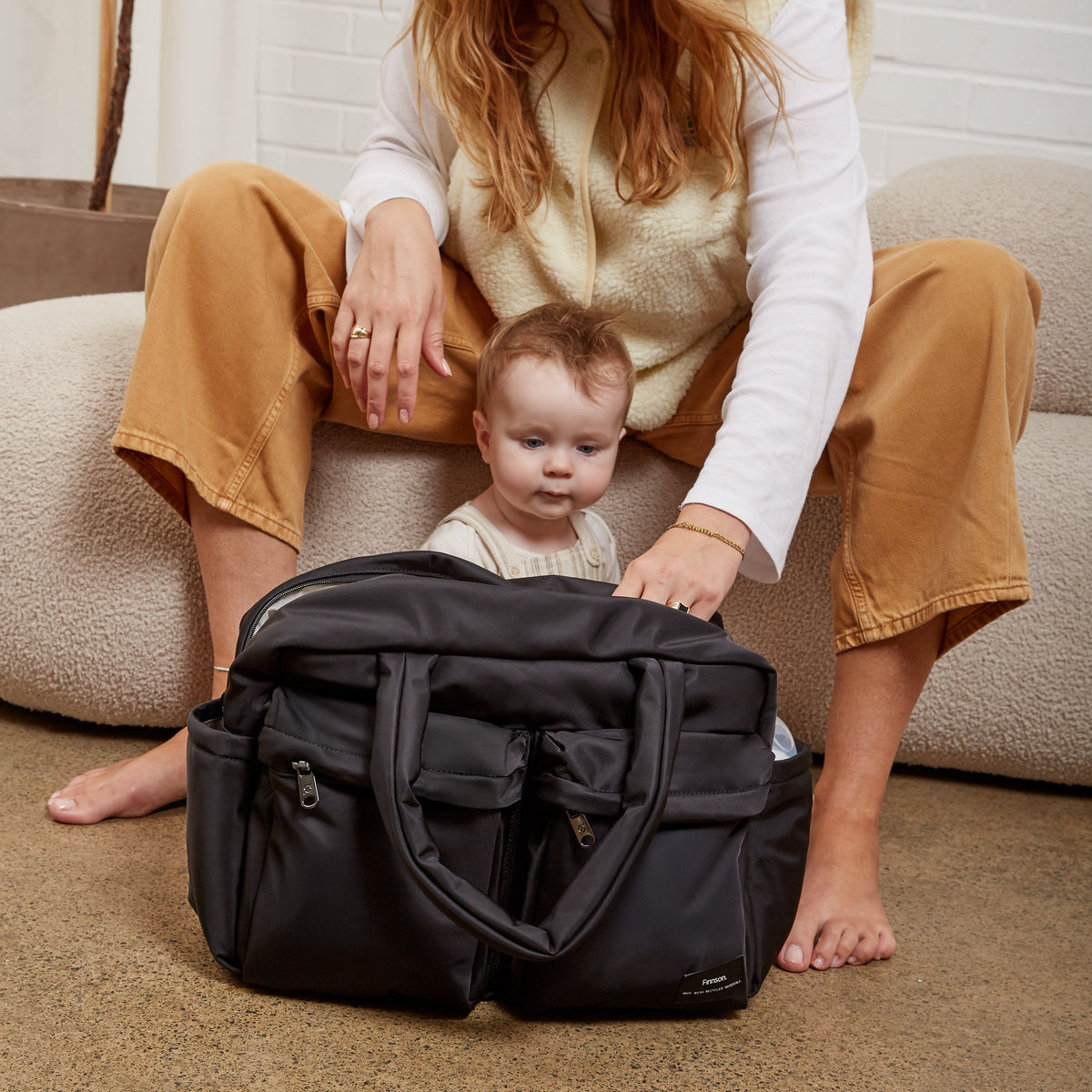 Finnson Iris Double Pocket Changing Bag with Changing Mat - Black