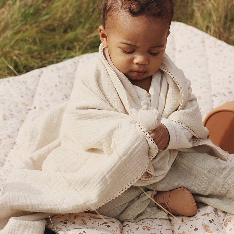 Avery Row Blanket Organic Cotton Embroidered Muslin Blanket (Milky White)