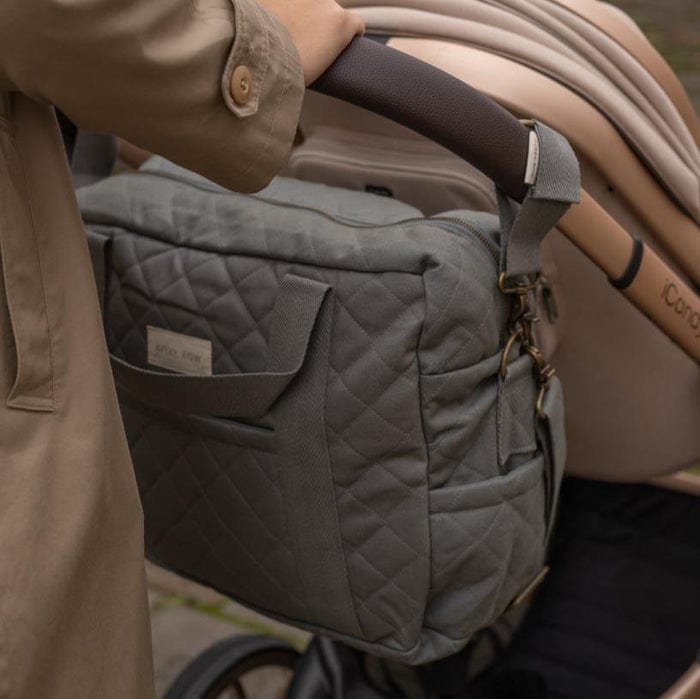 Avery Row Changing Bag (Flint) With Pram Clips