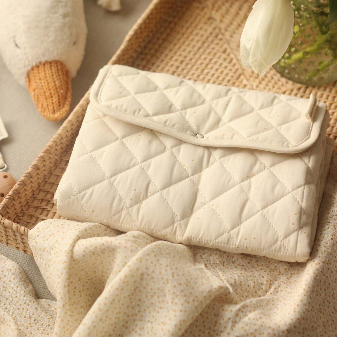 Avery Row Changing Mat Organic Cotton Travel Baby Changing Mat (Wild Chamomile)