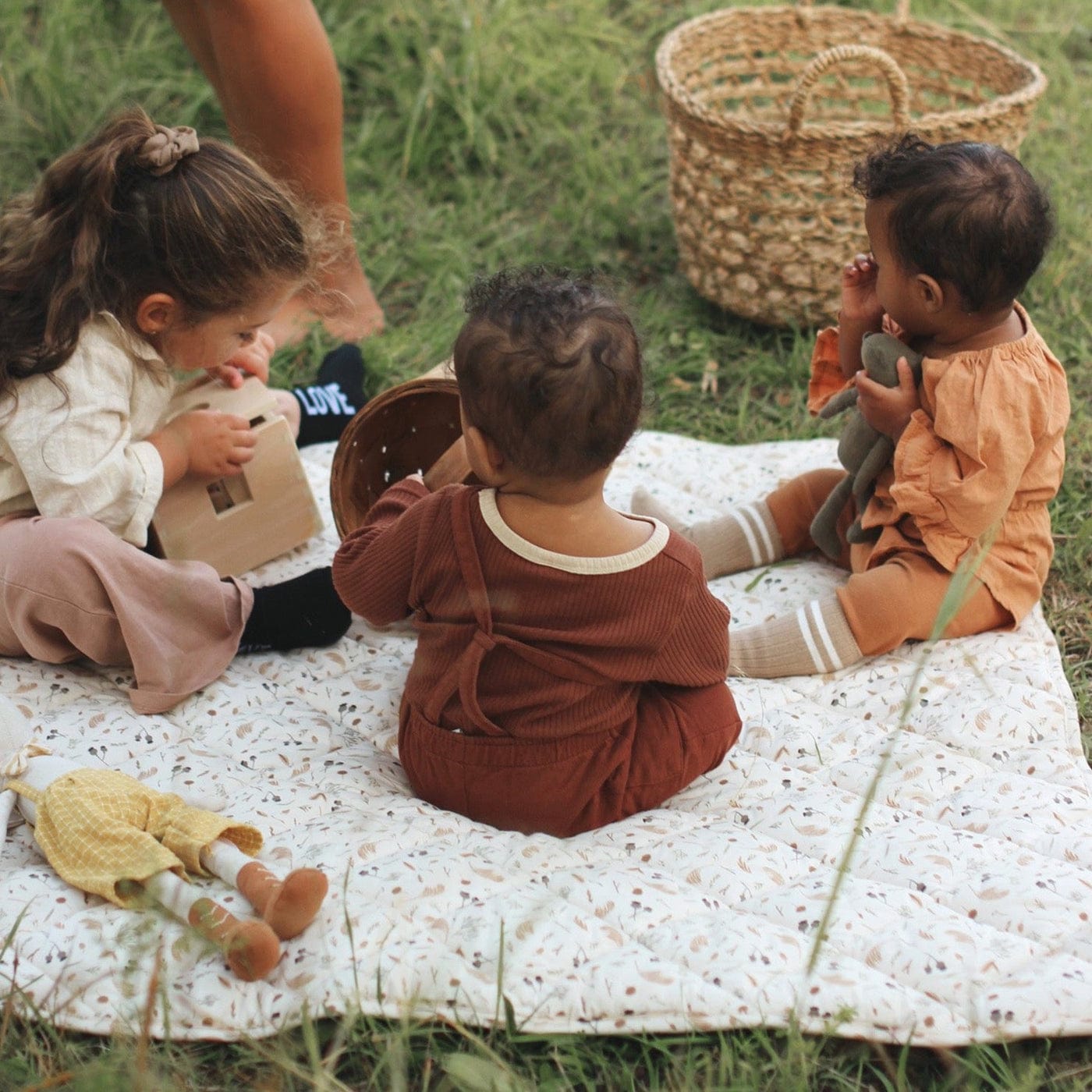 Avery Row Play Mat Stay & Play Mat (Grasslands)