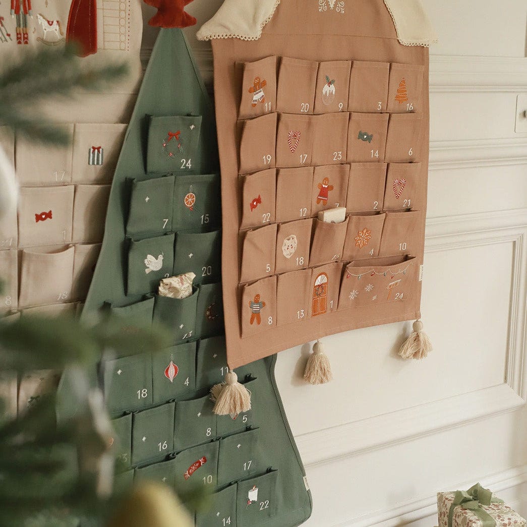 Avery Row Tree Advent calendars Avery Row Christmas Advent Calendar (Christmas Tree)
