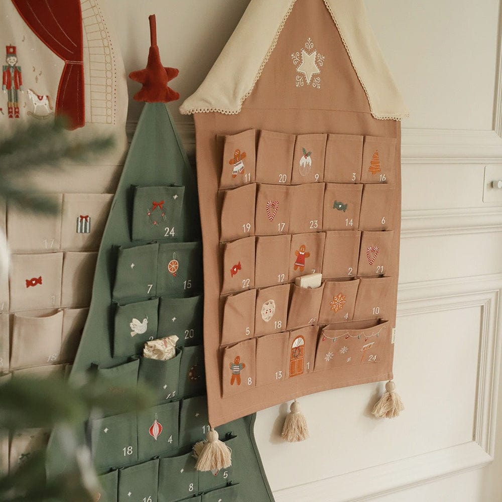 Avery Row Tree Advent calendars Avery Row Christmas Advent Calendar (Gingerbread House)
