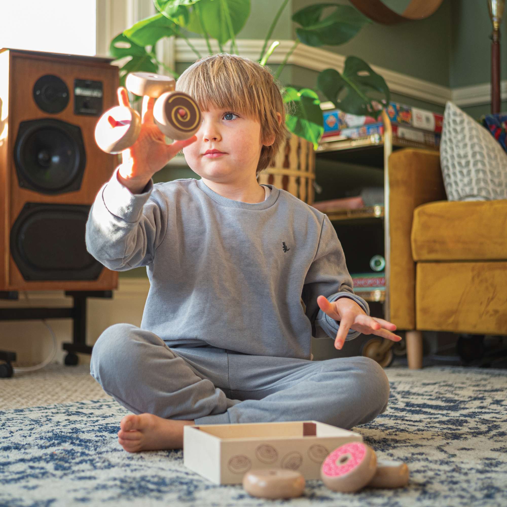 Bigjigs Toys Play Food Bigjigs Toys Wooden Doughnut Crate
