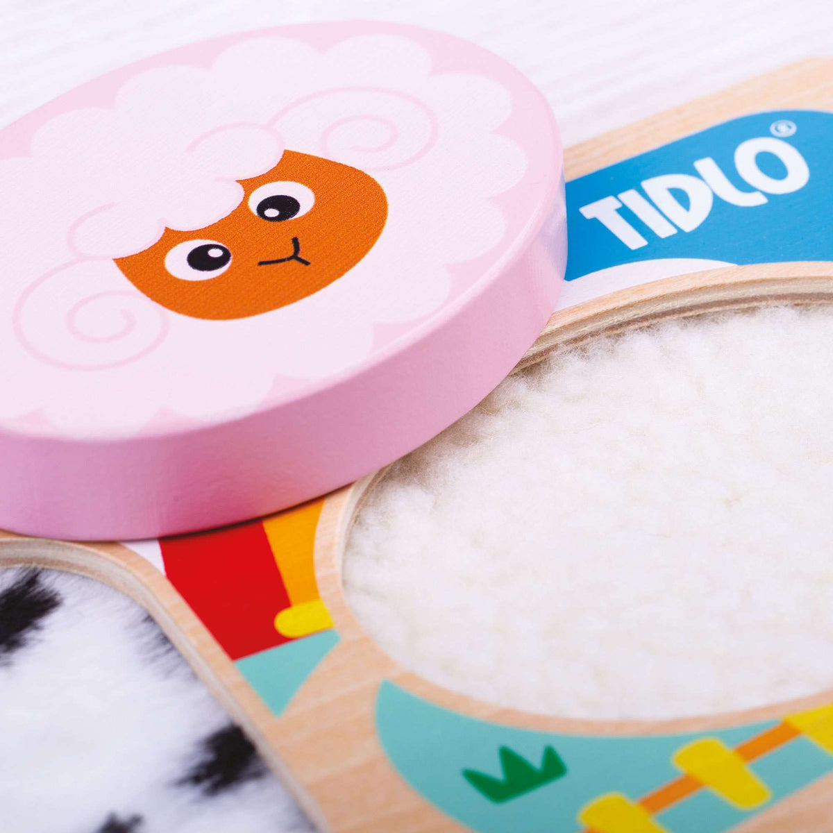 BigjigsToys_INT Touch and Feel (Farm)