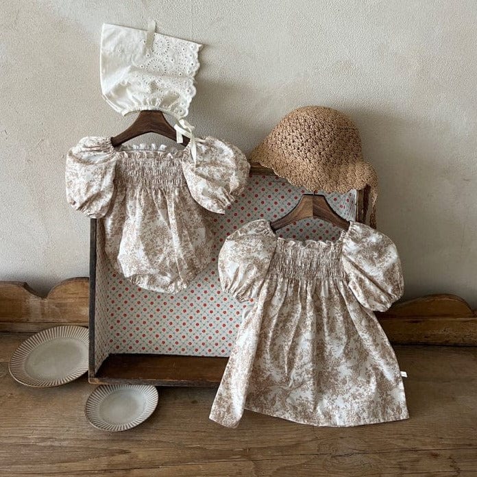 LALA Dress Girls Smocked Puff Sleeve Dress (Beige)
