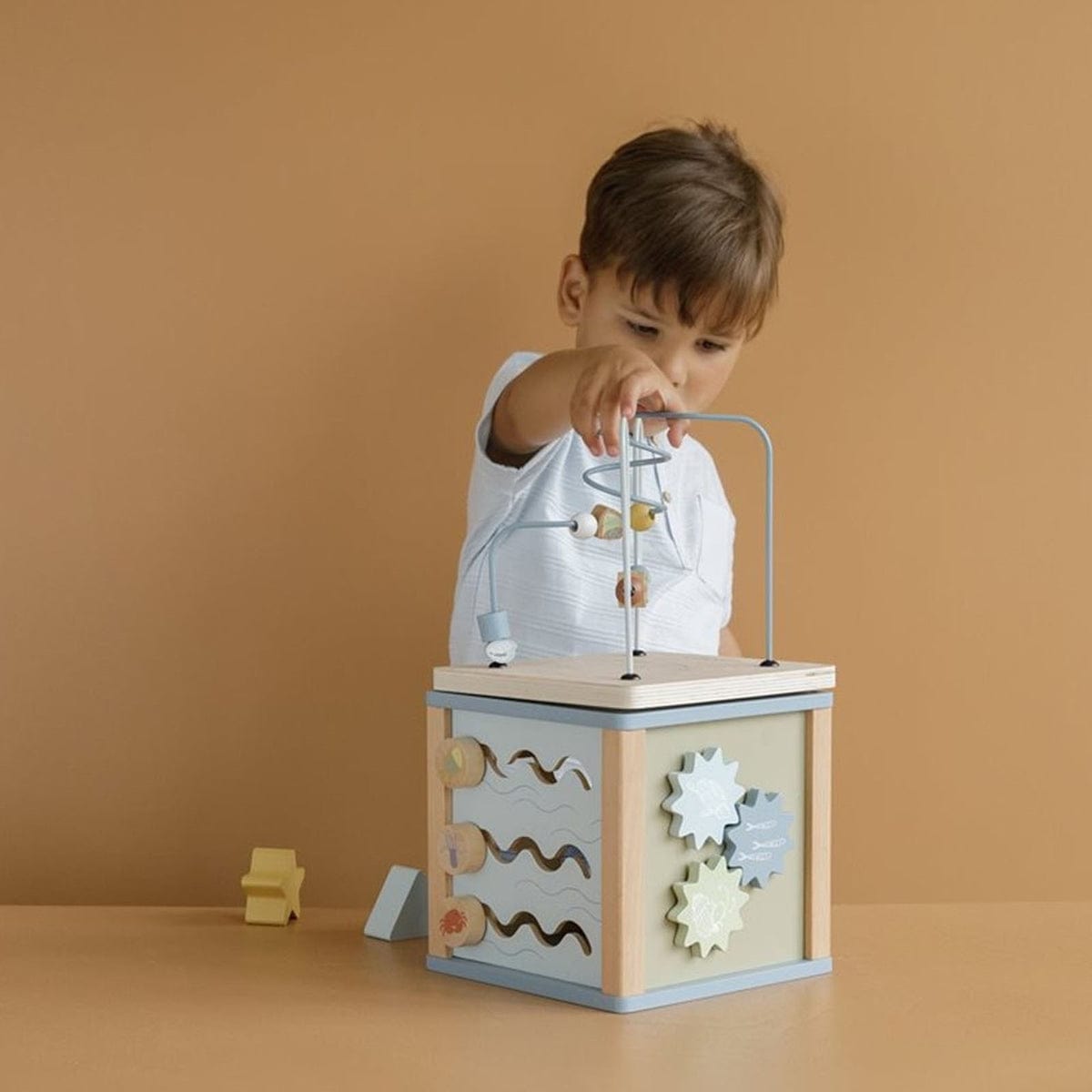 Little Dutch Activity Cube Wooden Activity Cube (Ocean)