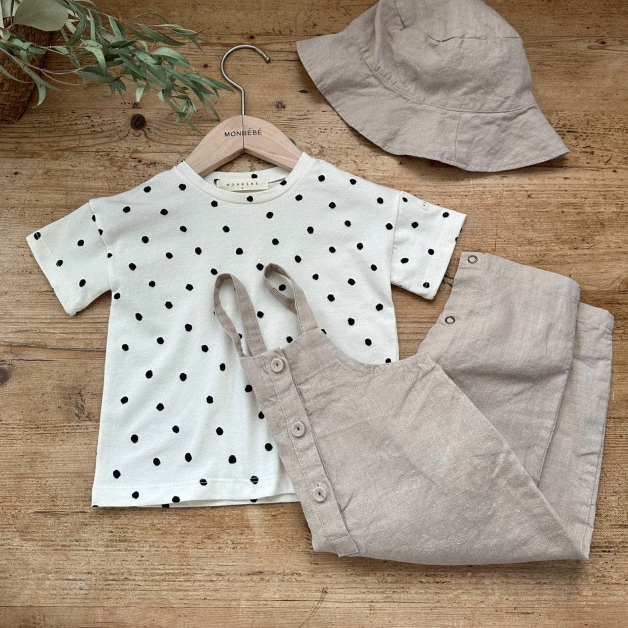 Monbebe T-Shirt Monbebe Unisex Cotton Dot T-Shirt (Beige with Black Dots)