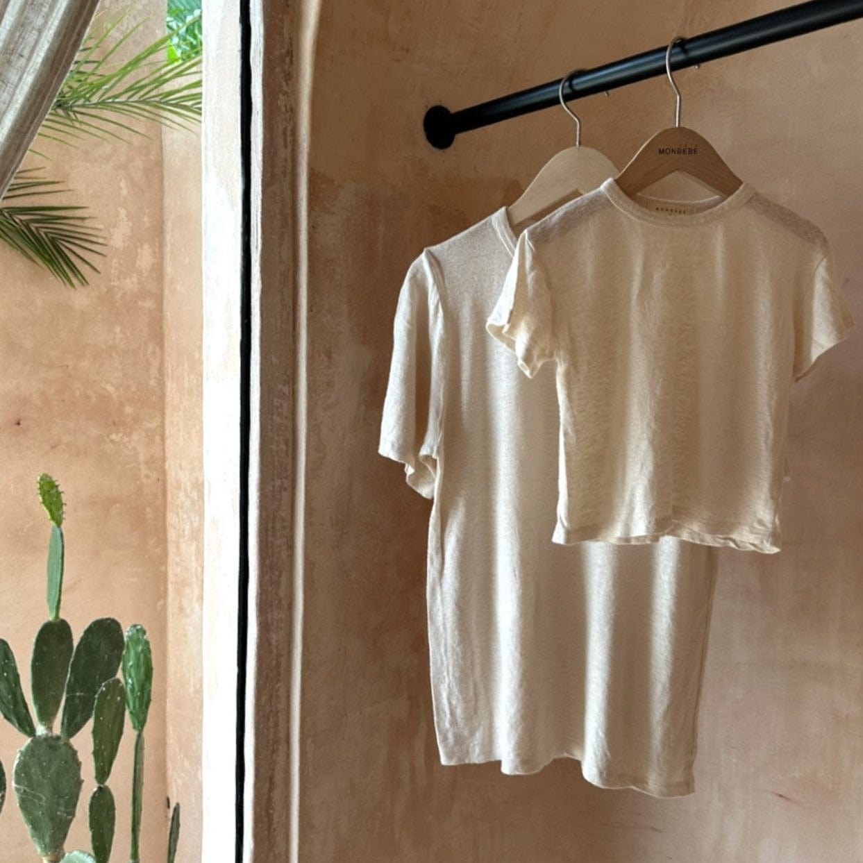 Monbebe T-shirt Oasis Linen Unisex T-Shirt (Cream)