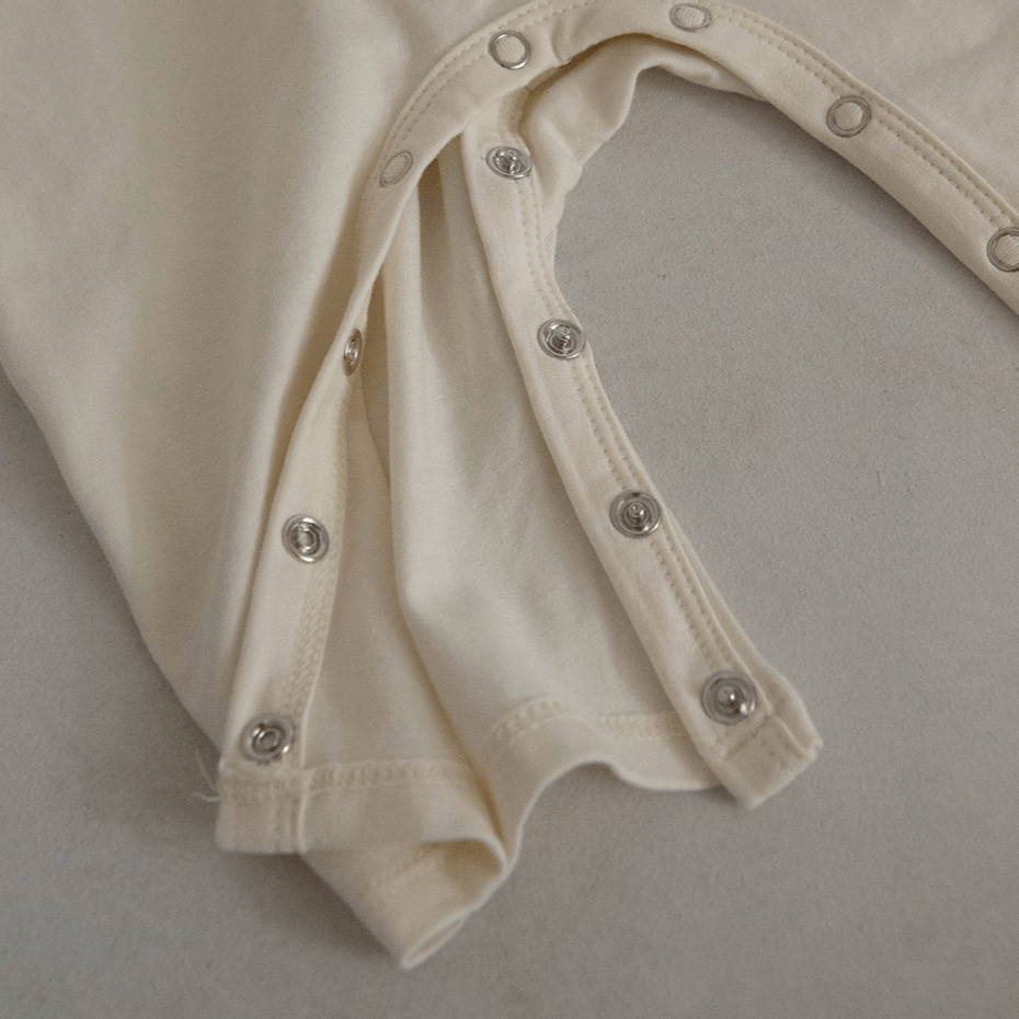 Peekaboo Jumpsuit Peter Baby Onesie Sleepsuit (Ivory)