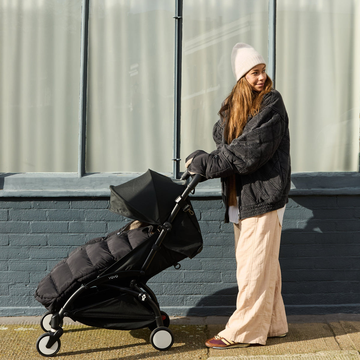 Finnson Alma Universal Quilted Footmuff - Black
