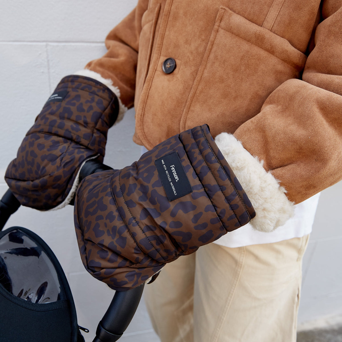 Finnson Astrid Universal Stroller Mittens - Chocolate Leopard