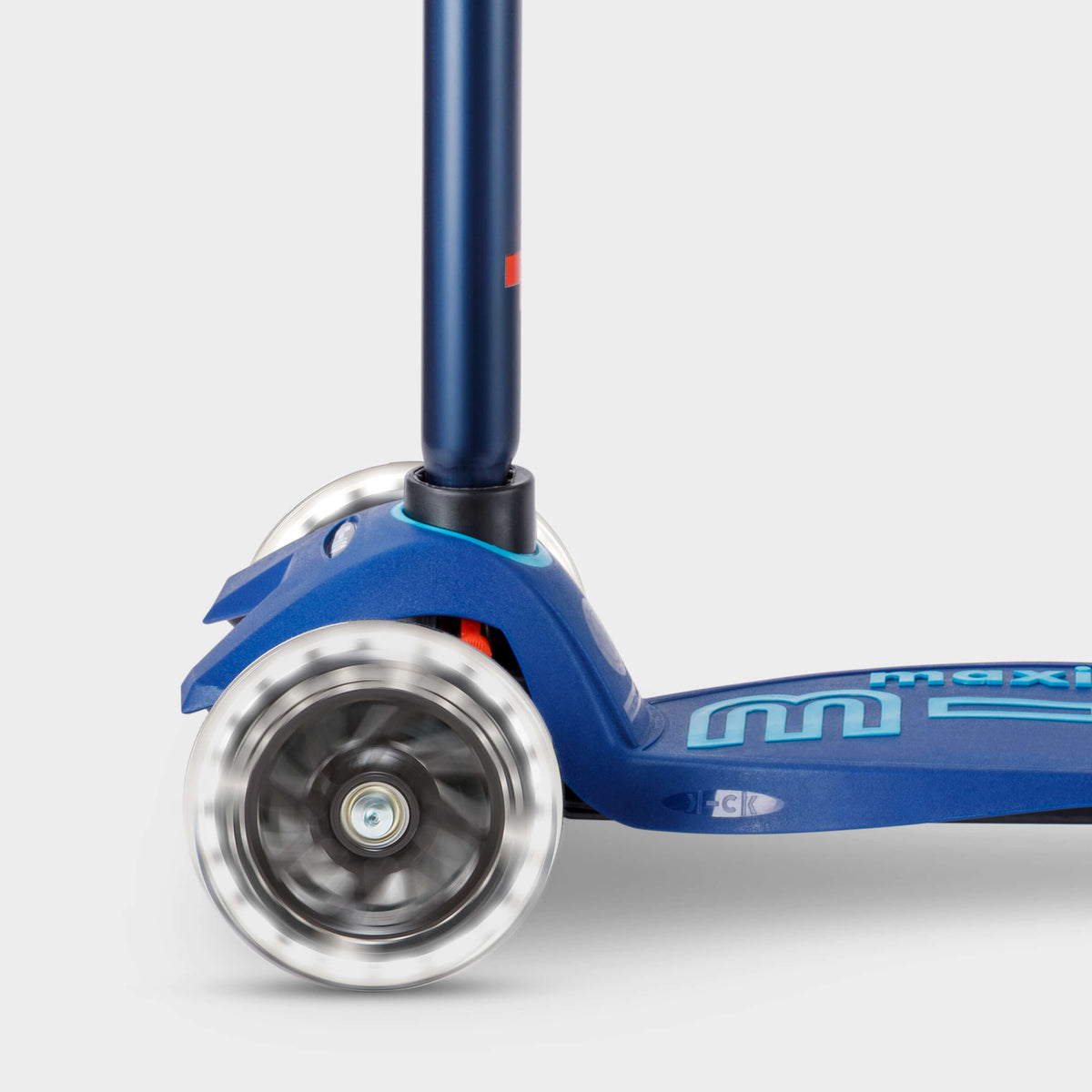 Micro Maxi Micro Deluxe LED Scooter - Navy