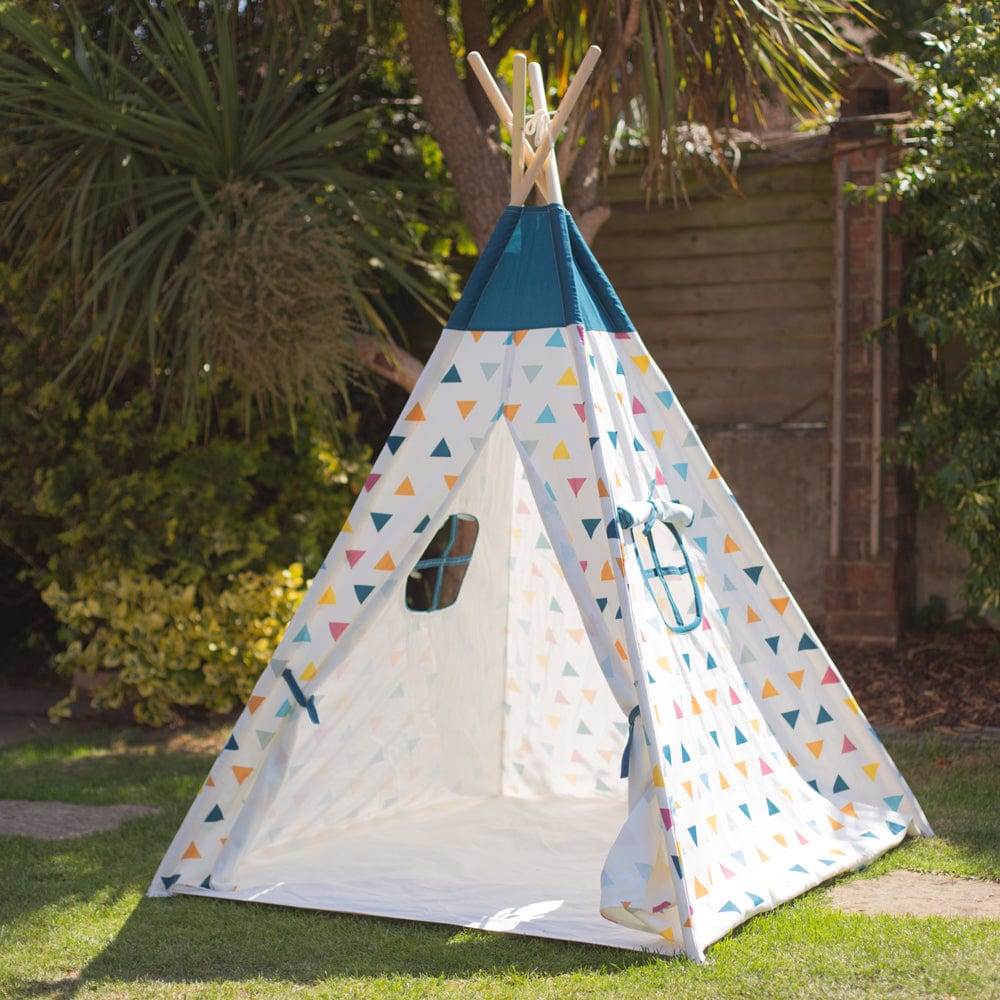 Bigjigs Toys Kids Teepie Bigjigs Toys Sustainable Wooden Teepee Tent with Triangle Print Design