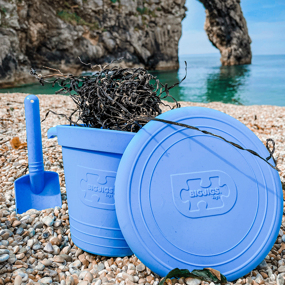 Bigjigs Toys Ocean Blue Silicone Bucket, Flyer and Spade Set