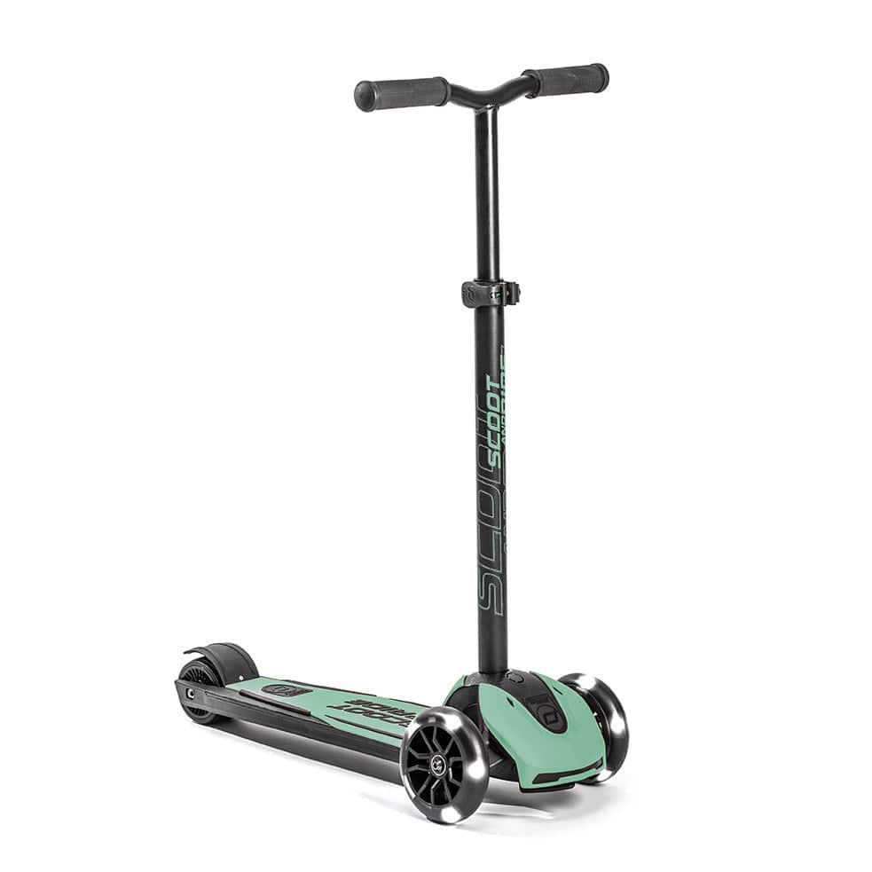 Scoot & Ride Scooter Scoot & Ride Highwaykick 5 LED Scooter - Forest